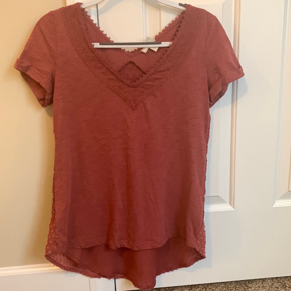 Anthropologie V-Neck top. Beautiful detailing on the back. Size Small